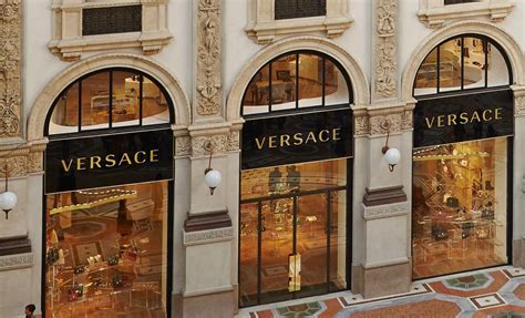 versace collins street